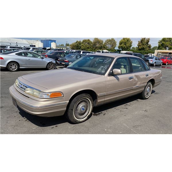1997 Ford Crown Victoria