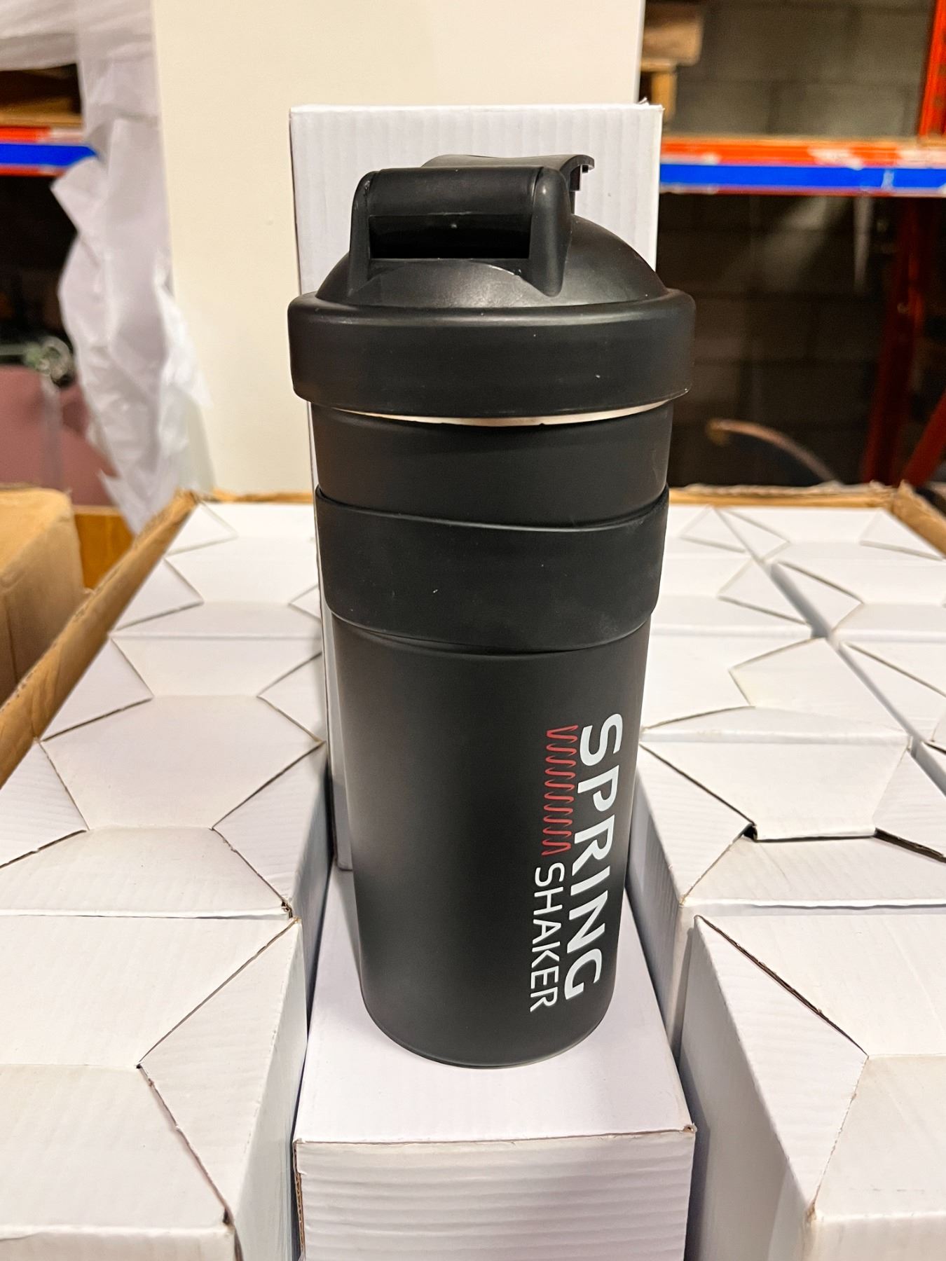 Spring Sheker New Box of black Spring Shaker (approx. 40 pcs)