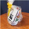 Image 1 : Scrapbooking Gift Basket