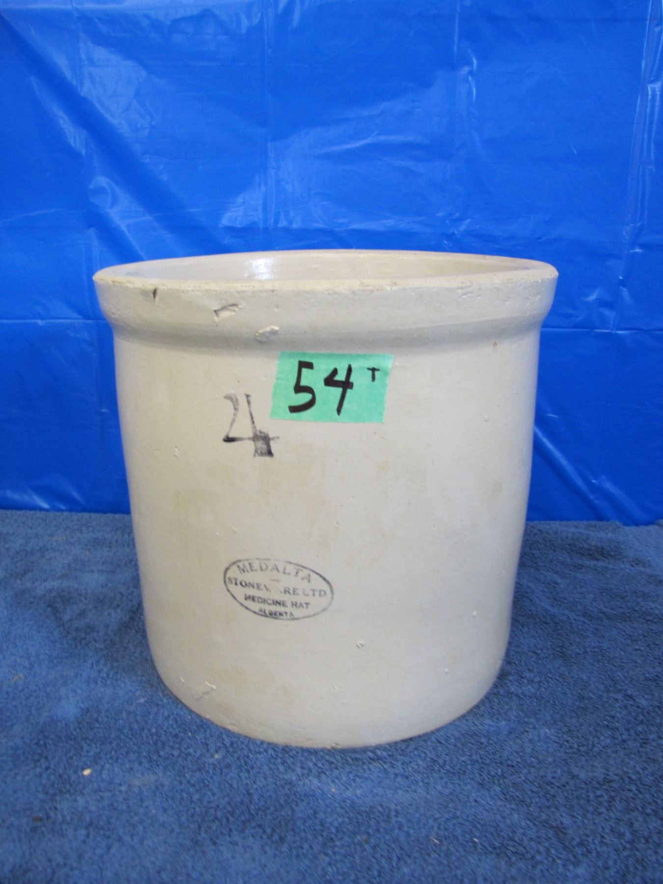 Medalta Potteries stoneware 4 gallon crock