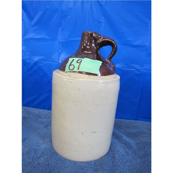 Stoneware finger jug