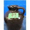 Image 9 : Ceramic bean pot and stoneware jug