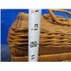 Image 8 : Wicker picnic basket
