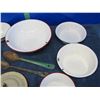 Image 3 : Collection of assorted enamelware bowls etc