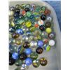 Image 4 : Collection of marbles