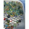 Image 4 : Collection of marbles