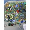 Image 2 : Collection of marbles