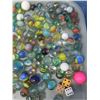 Image 4 : Collection of marbles