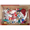 Image 1 : LARGE LOT HALL ARO CHRISTMAS ORNAMENTS