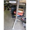 Image 2 : 1 HOMEMADE FOLD UP LEG SINGLE PEDESTAL METAL TABLE