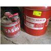 Image 2 : 2 METAL GAS CANS