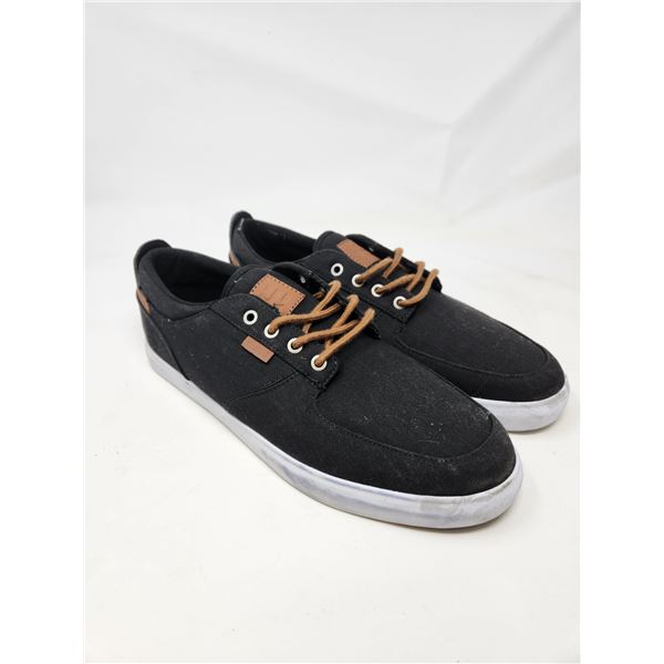 New Etnies Skateboard Shoes