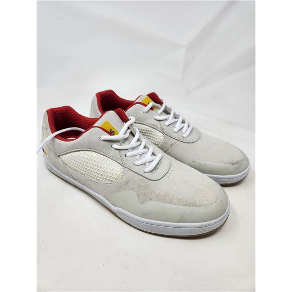 New ES Skateboard Shoes