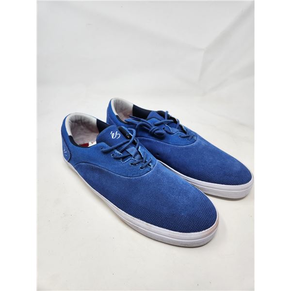 New ES Skateboard Shoes