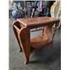 Image 1 : Solid Wood Small End Table