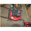 Image 2 : Yardworks Gas Powered Lawn Mower