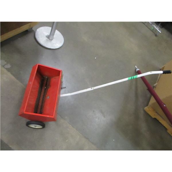 FERTILIZER SPREADER