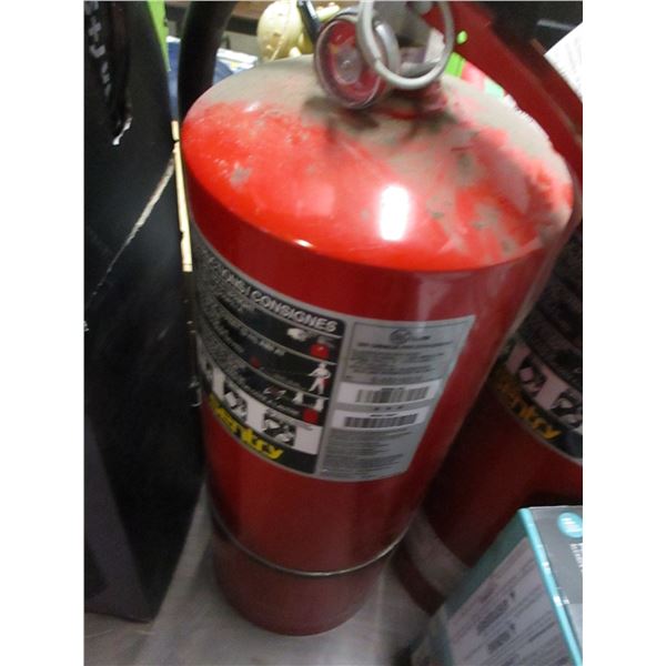 STORE RETURN (AS IS):  LARGE FIRE EXTINGUISHER