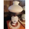 Image 1 : 2 Matching Vintage Style Table Lamps 