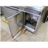 Image 8 : Montague 6-Burner Range w/ Oven & Deep Fryer