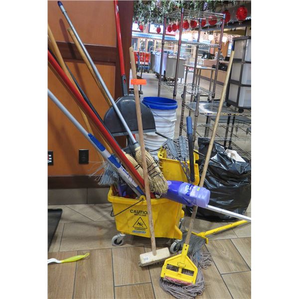 thumbnail image 2 of 20L Rolling Mop Bucket With Wringer – Commercial Janitorial Press Mop Bucket 2 of 4