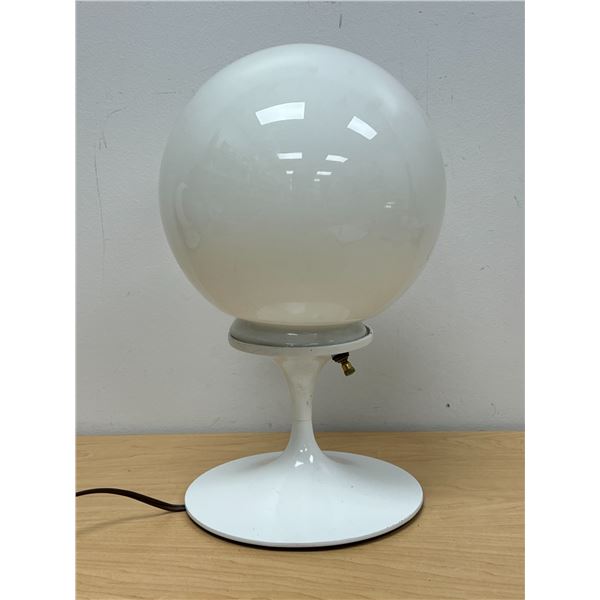 See Description: Mid Century Cast Metal Tulip Base Table Lamp With Globe