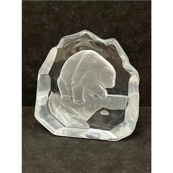 Hand Made Crystal Art Glass Polar Bear Paperweight - Approx: 5.5x5.5"