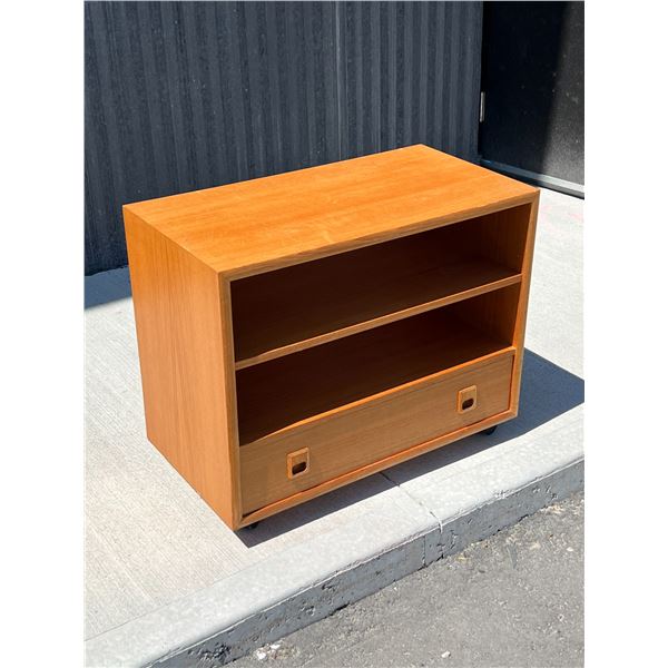 Teak Media Unit / Entertainment Stand with Removeable Shelf