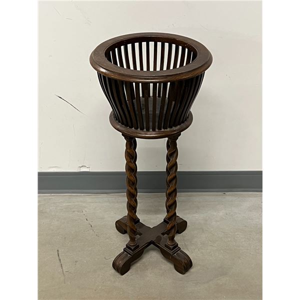 Antique Barley Twist Fern / Plant Stand Holder - Nice - Approx: 15"W 32"T