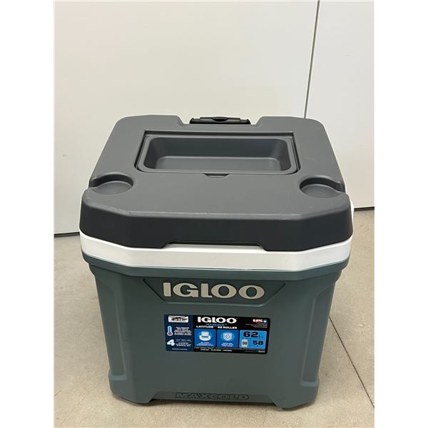 Igloo Cooler with Wheels and Retractable Handle good used condition