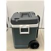 Image 4 : Igloo Cooler with Wheels and Retractable Handle - good used condition - see pics for size