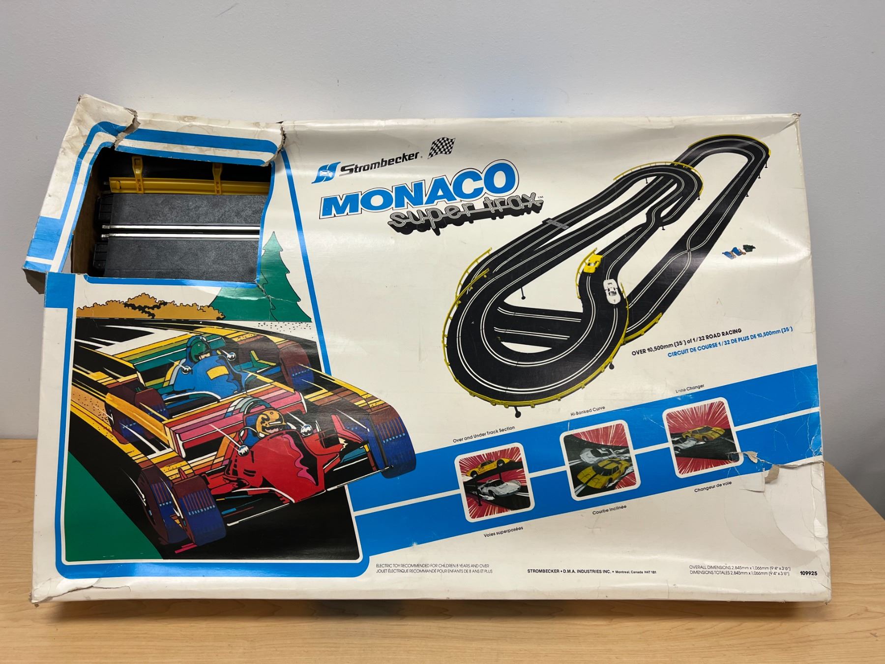 Vintage Strombecker Race Track Set w/ 132 Slot cars Larger track see