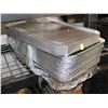 Image 1 : LOT OF 23 FOIL BAKING PANS 21 X 13 X 1 3/4 W/ LIDS