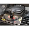 Image 1 : CARBON'S COMMERCIAL WAFFLE MAKER