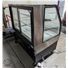 Image 2 : FEDERAL CURVE GLASS DISPLAY COOLER