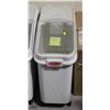 Image 1 : RUBBERMAID 20 GAL MOBILE INGREDIENT BIN