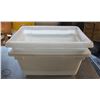 Image 1 : LOT OF 2 RUBBERMAID FOOD GRADE STORAGE TUBS