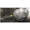 Image 1 : LOT OF 3 ALUMINIUM 8" FRYING PANS