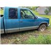 Image 5 : 1998 GMC, Ext cab 2x4, V8, Auto, 282,441 Km, 5th Wheel Rails, Runs, Body Damage, Status Rebuilt, #1G