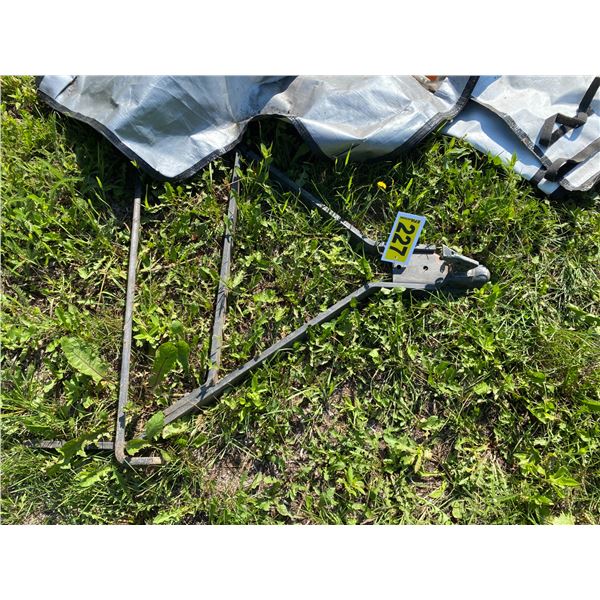 Tow hitch & plastic cab