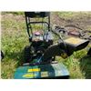 Image 4 : Yardworks snow blower (Runs good)