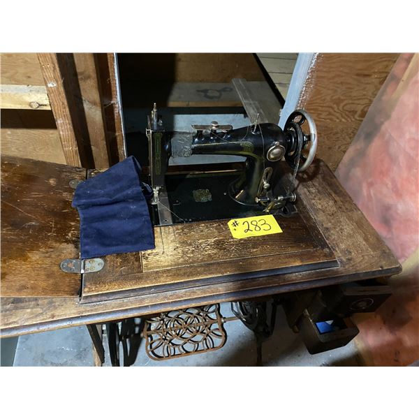 Treadle sewing machine, nice condition