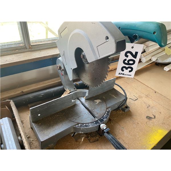 Elec. Mitre saw (working)