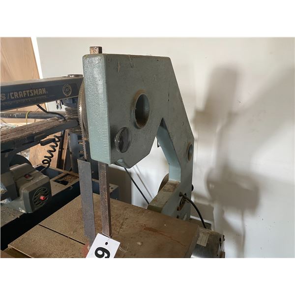 Beaver band saw (working)