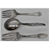 Image 4 : Vintage Child's Cup, 2 Forks, and 1 Spoon