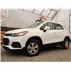 Image 1 : C6A --  2021 CHEVROLET TRAX LS AWD, White, 9,270 KMS - No Reserve