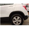 Image 37 : C6A --  2021 CHEVROLET TRAX LS AWD, White, 9,270 KMS - No Reserve