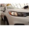 Image 61 : C6A --  2021 CHEVROLET TRAX LS AWD, White, 9,270 KMS - No Reserve