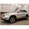 Image 1 : I2 --  2011 JEEP GRAND CHEROKEE OVERLAND 4X4, Silver, 252562 KM