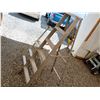Image 2 : 2 Aluminum Step Ladders